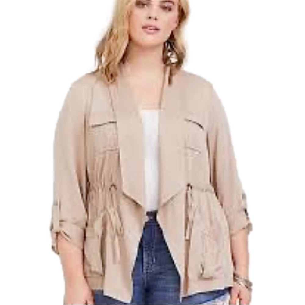 TORRID Lighweight Drape Front Anorak Twill Jacket Beige Tan Womens Size 2 US 2X